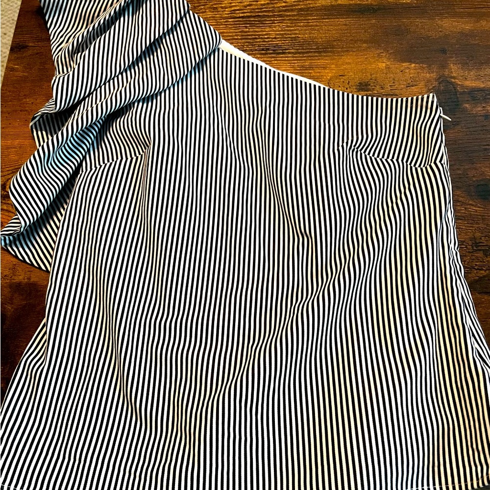 Banana Republic off the shoulder top size 0
